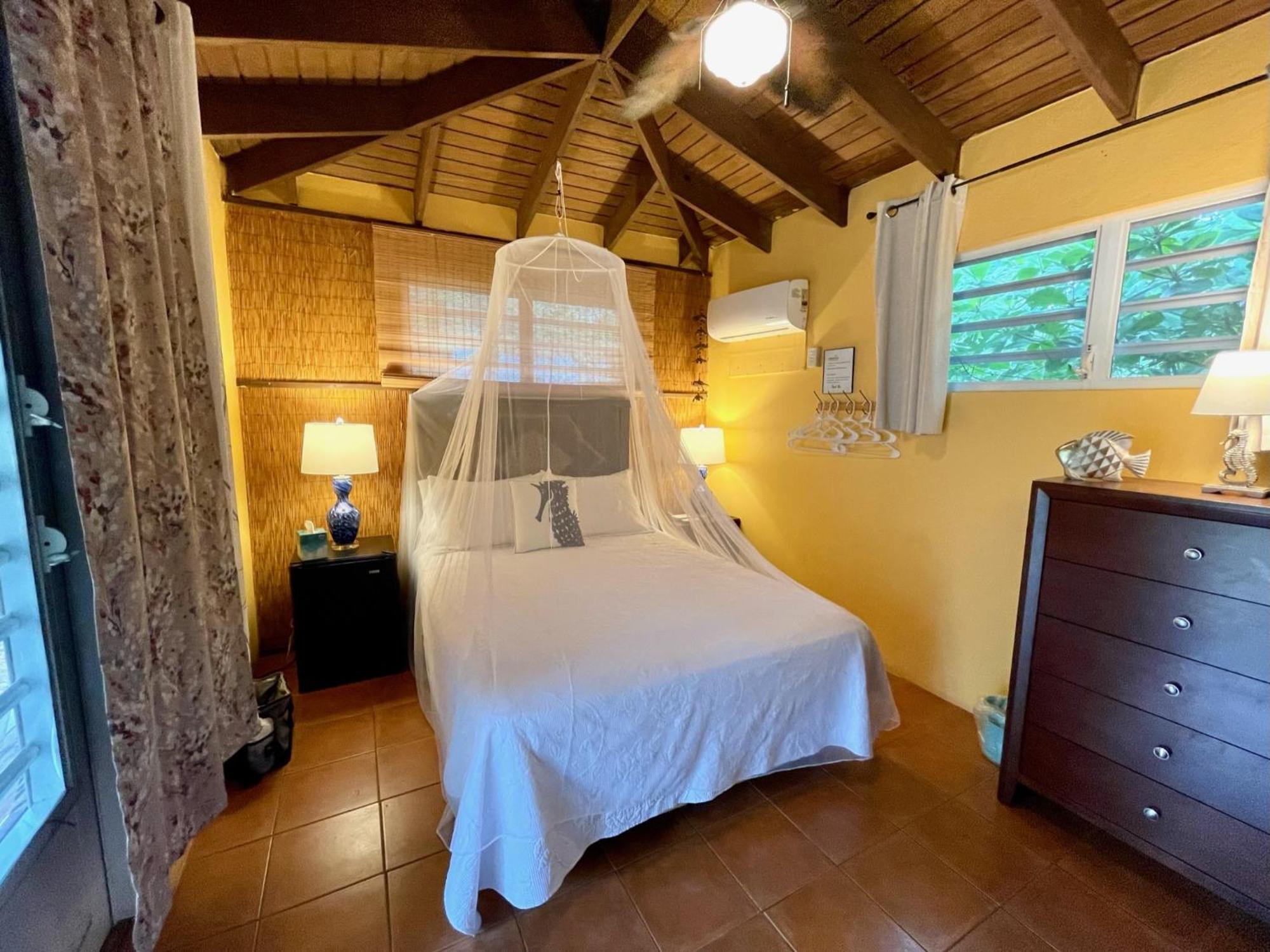 Esperanza Inn Guesthouse (Adults Only) Vieques Bilik gambar